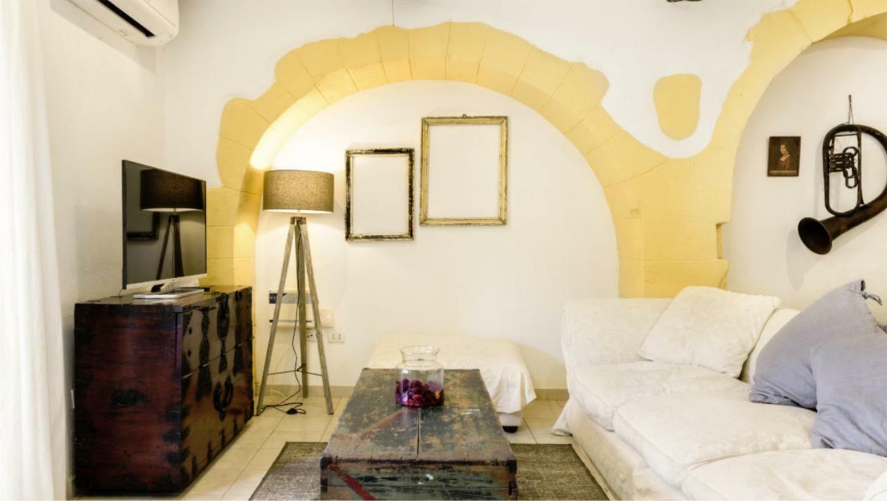 The Heart Of Cagliari, Cozy 2 Bedroom Apartment Bagian luar foto