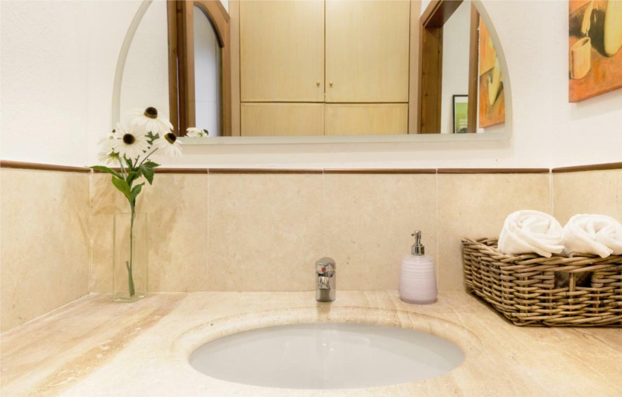 The Heart Of Cagliari, Cozy 2 Bedroom Apartment Bagian luar foto